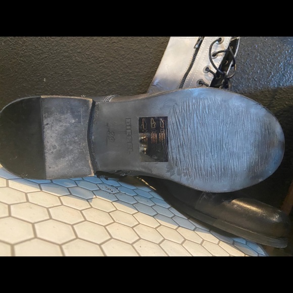 NEW Diesel distressed combat boots - Picture 2 of 4